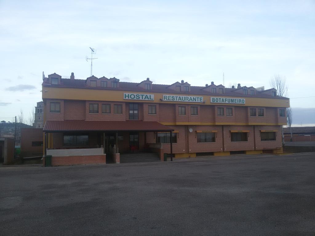 Mota del Marqués Hostal Botafumeiro المظهر الخارجي الصورة